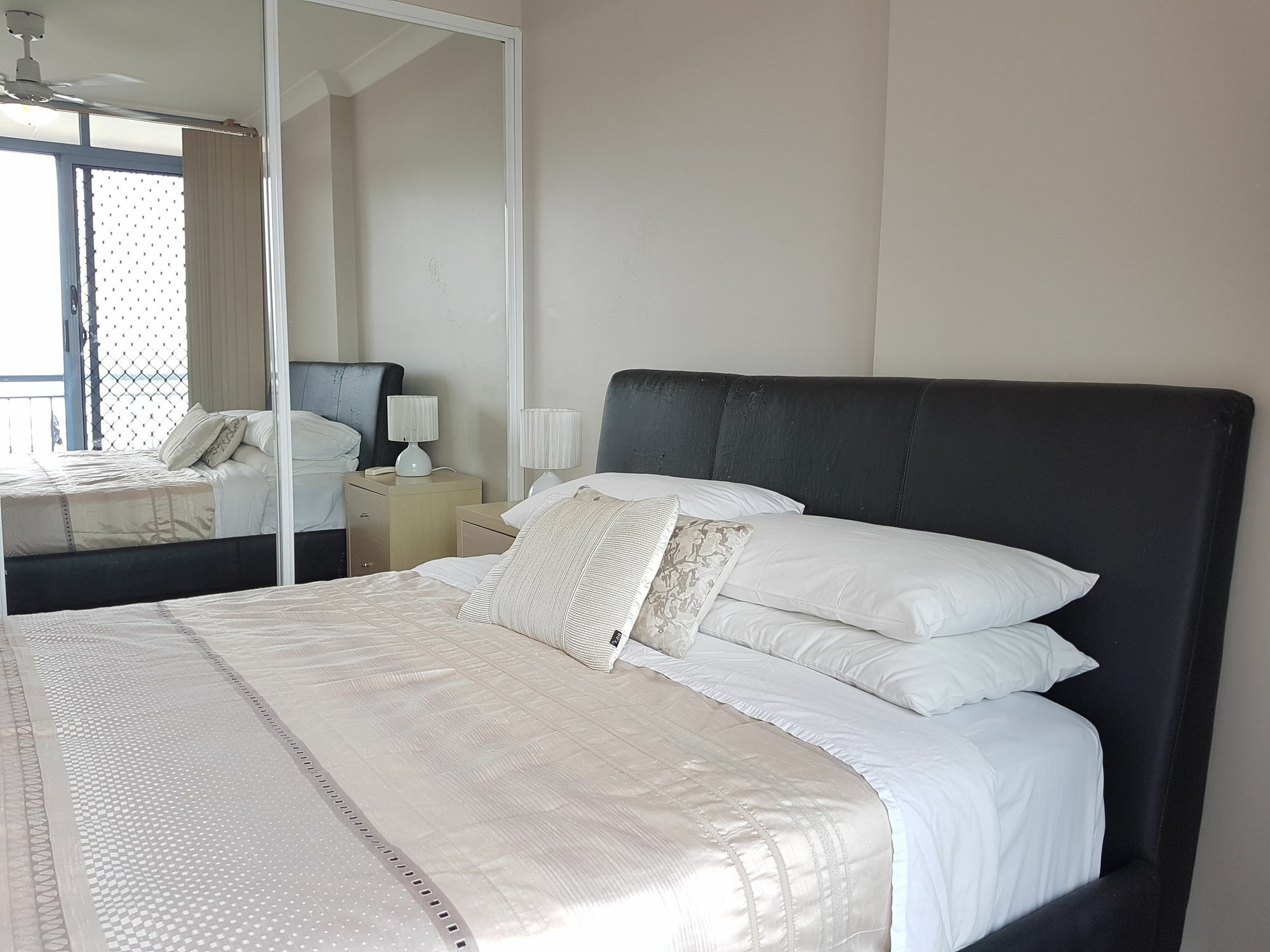 Newcastle Short Stay Accommodation - Sandbar Newcastle Beach Dış mekan fotoğraf